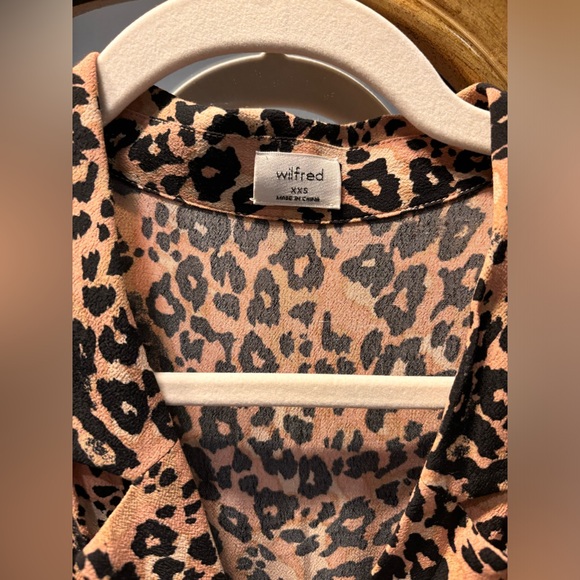 ARITZIA LEOPARD SHIRT DRESS - Picture 4 of 4